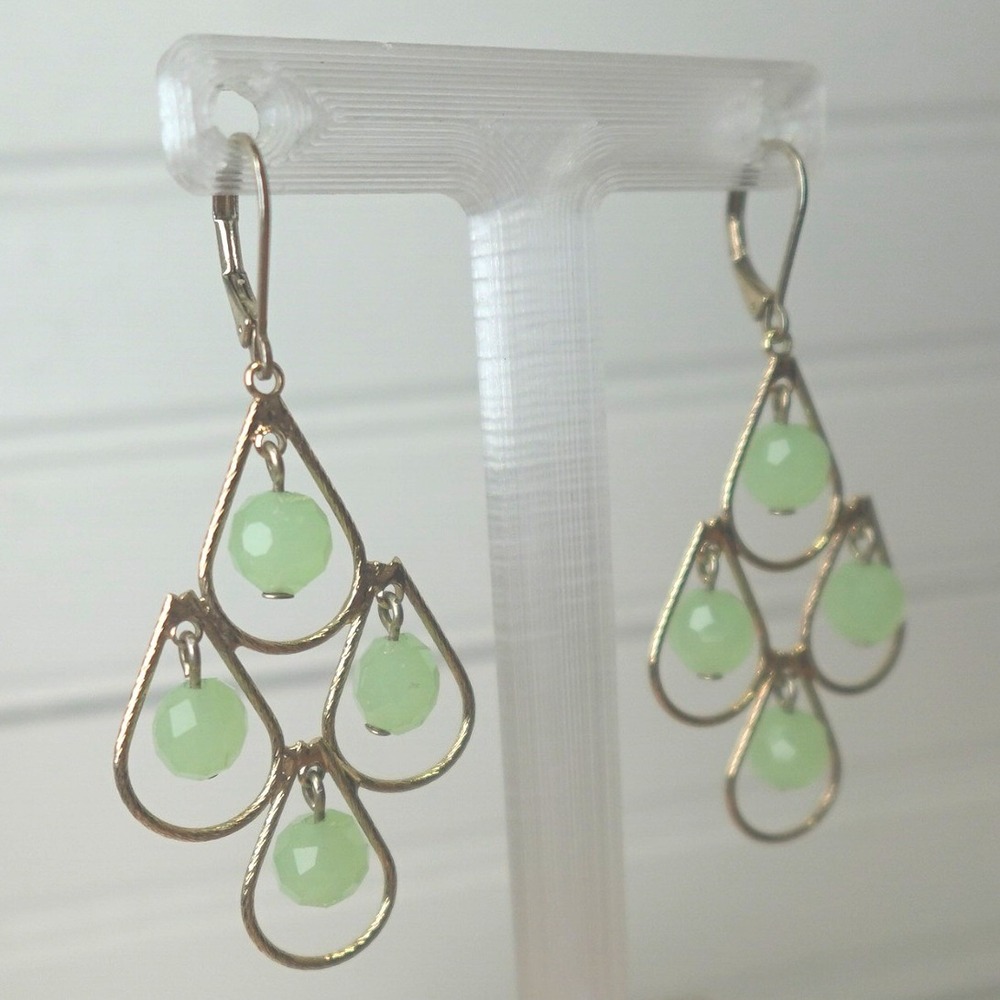 Y2K Dangle Earrings Green Beads Gold Tone Chandelier Tiered Pierced Jewelry